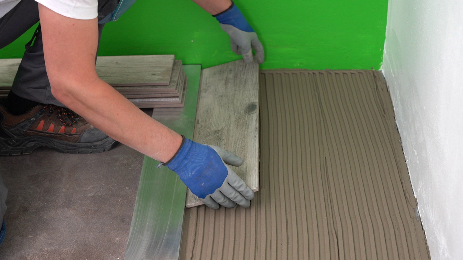 Dans Quel Sens Poser Carrelage Imitation Parquet Comment poser un carrelage imitation parquet ? | Leroy Merlin