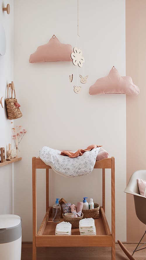 Une Chambre De Bebe En Couleur Et En Douceur Leroy Merlin